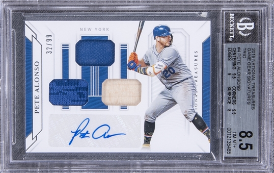 2019 National Treasures "Game Gear Signatures Trio" #GGS-PA Pete Alonso Signed Patch Rookie Card (#32/99) – BGS NM-MT+ 8.5/BGS 10